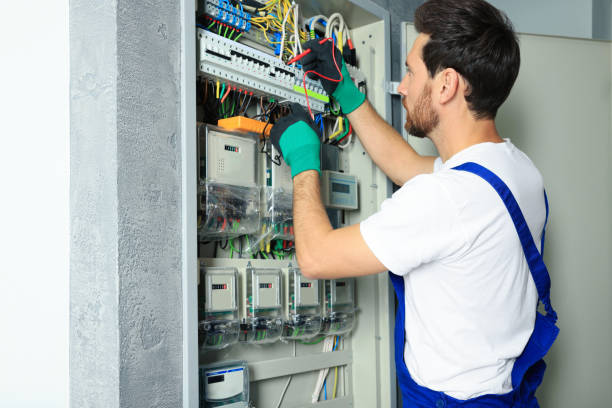 Best Affordable Electrician  in Toccoa, GA